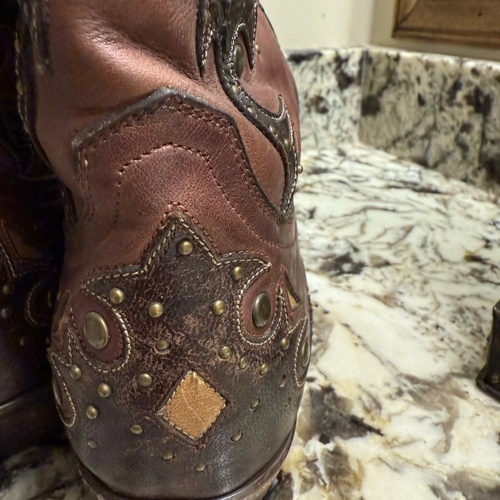 Lucchese Brown and Tan Heeled Boots - Picture 8 of 10